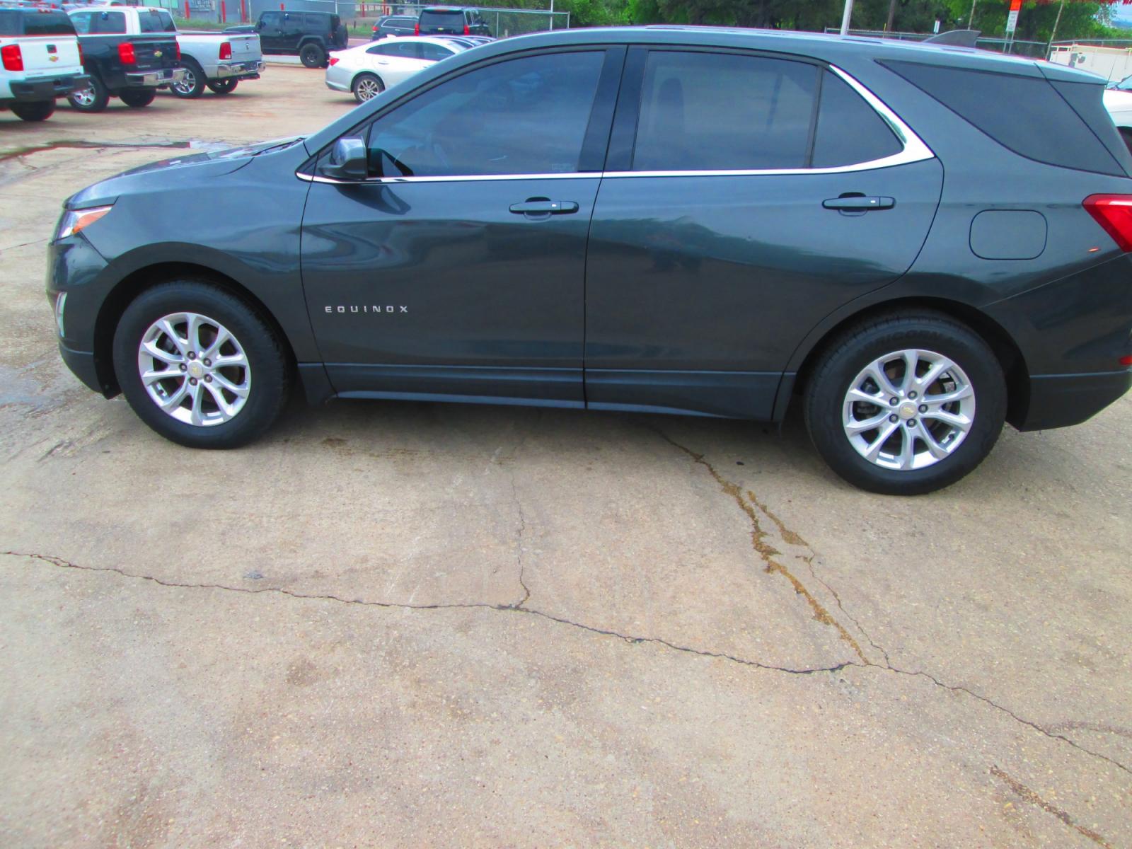 2019 GRAY Chevrolet Equinox (3GNAXKEV6KL) , located at 1815 NE 28th St., Fort Worth, TX, 76106, (817) 625-6251, 32.795582, -97.333069 - Photo #9